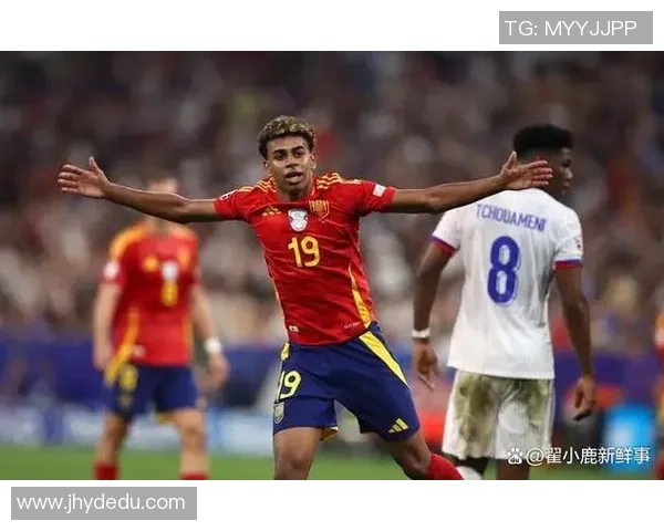 四字外国足球明星的传奇故事与辉煌成就揭秘