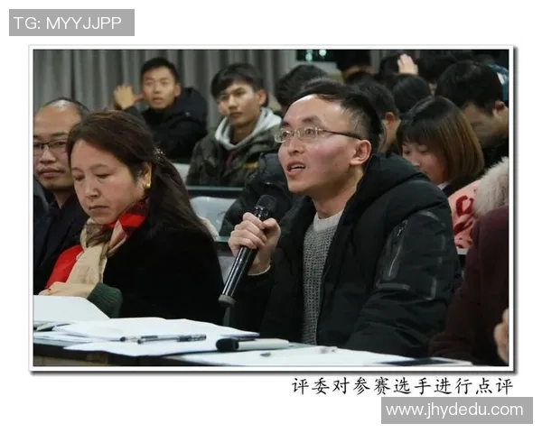 武汉足球队在大师赛中的团队协作表现分析与点评